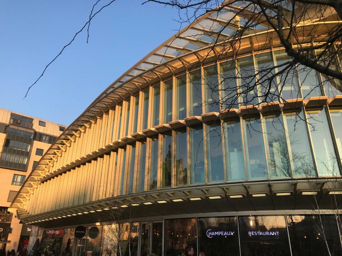 Quartier Montorgueil, Voie Pietonne, Dans Un Immeuble Du Xveme Paris Exterior foto