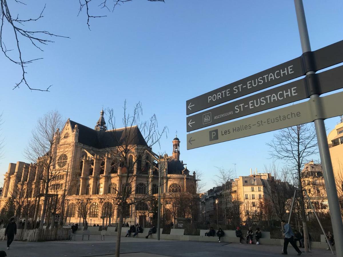 Quartier Montorgueil, Voie Pietonne, Dans Un Immeuble Du Xveme Paris Exterior foto