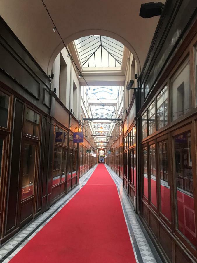 Quartier Montorgueil, Voie Pietonne, Dans Un Immeuble Du Xveme Paris Exterior foto